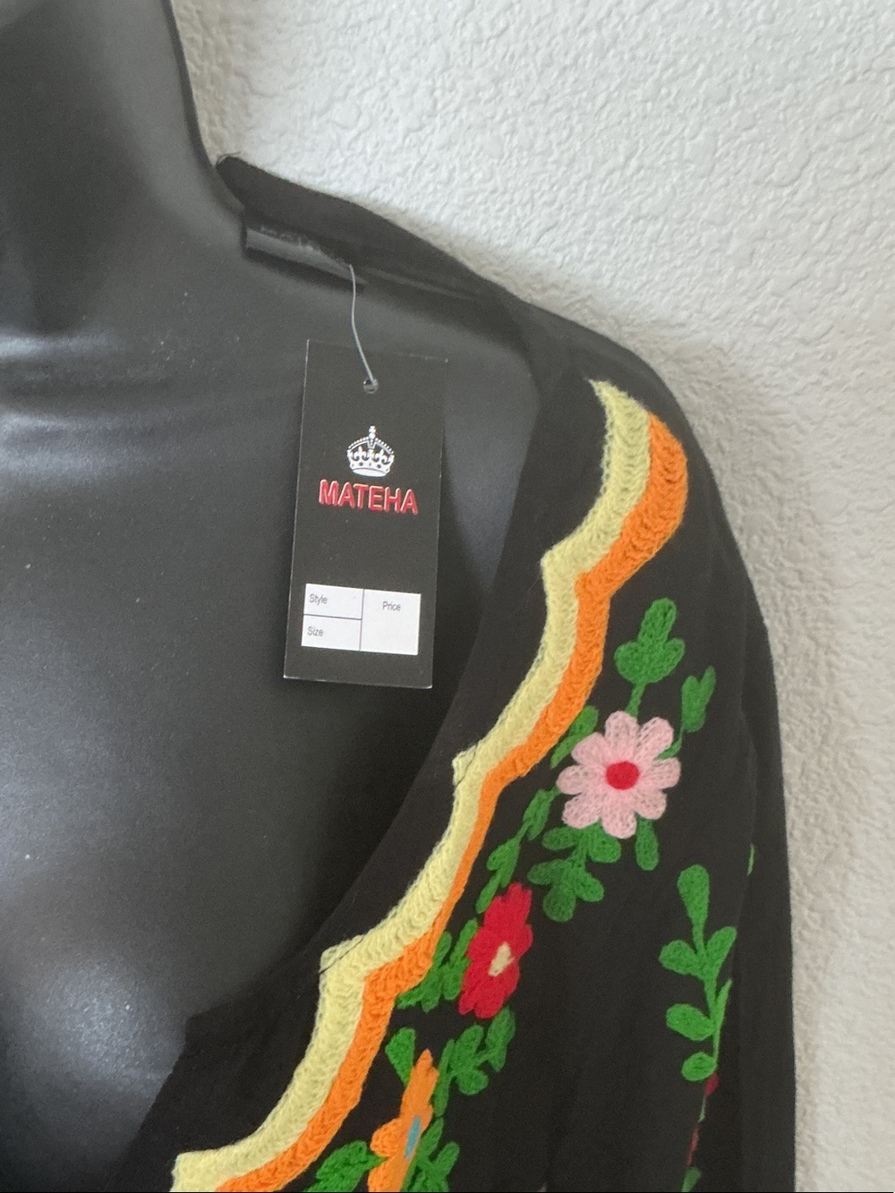 Embroidered Black Maxi Dress with Multicolor Floral & Peacock sz Sm - Picture 8 of 9